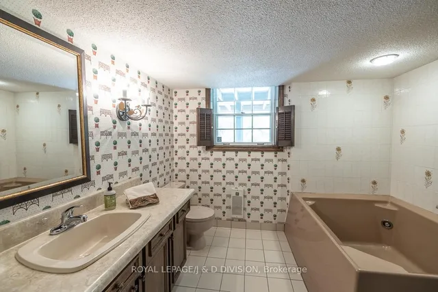 Additional image 37 of 16 Bobwhite Cres