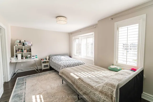 Additional image 44 of 5129 Boardwalk Dr