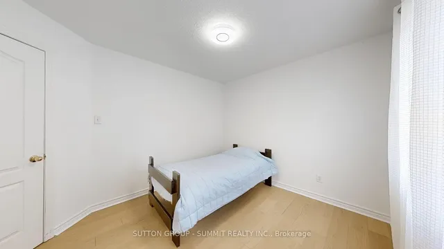 Additional image 28 of 93 MOREAU Tr