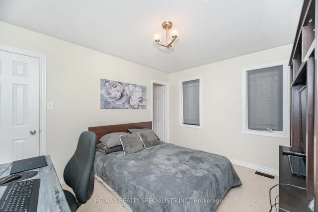 Additional image 26 of 383 Queen Mary Dr