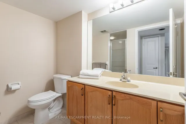 Additional image 22 of 2199 Sixth Line Unit 314