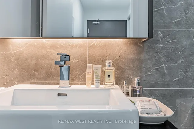 Additional image 15 of 7 Smith Cres Unit 524