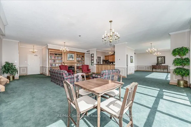 Additional image 37 of 2 Lancaster St Unit 403