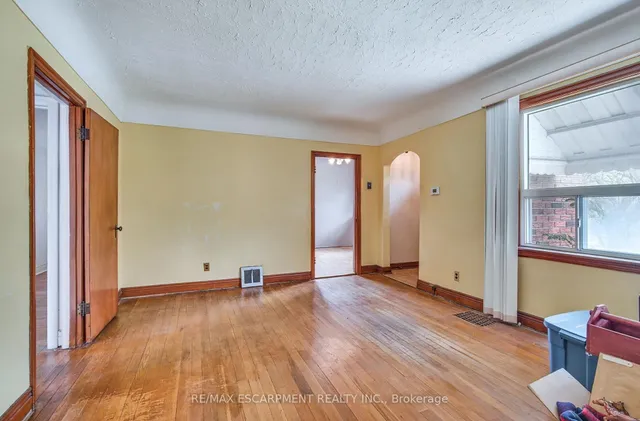 Additional image 11 of 48 Woodbridge Rd