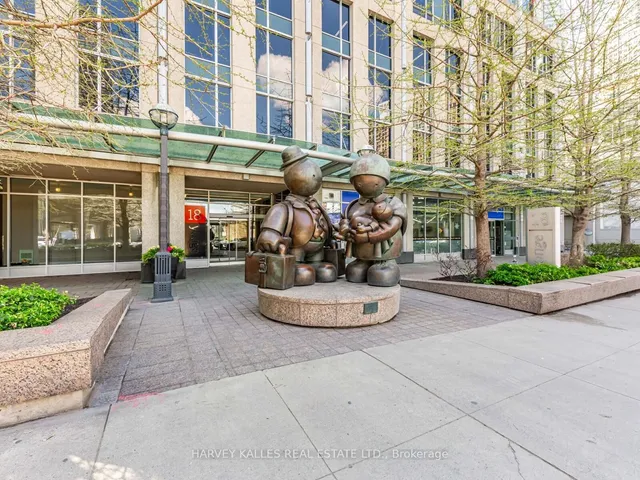 Additional image 2 of 18 Yonge St Unit 3013