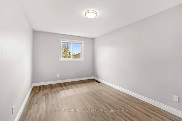 Additional image 29 of 28 Vennio Lane