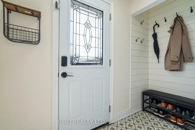 Additional image 5 of 864 Cabot Tr