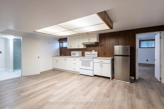 Additional image 24 of 1498 Fisher Ave