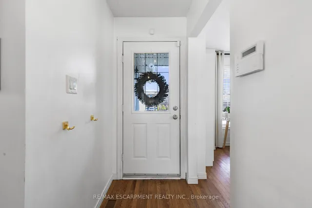 Additional image 3 of 51 Duncan Ave