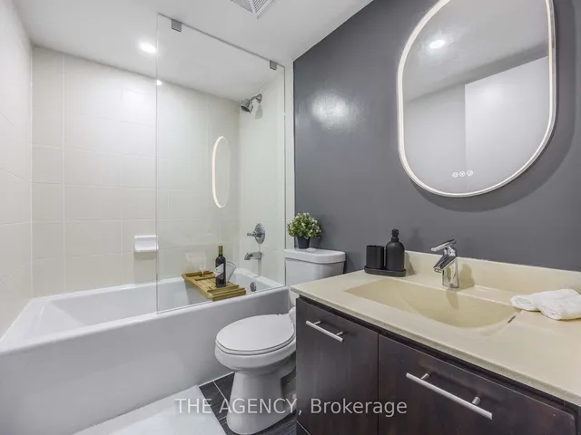 Additional image 21 of 125 Village Green Sq Unit 3308