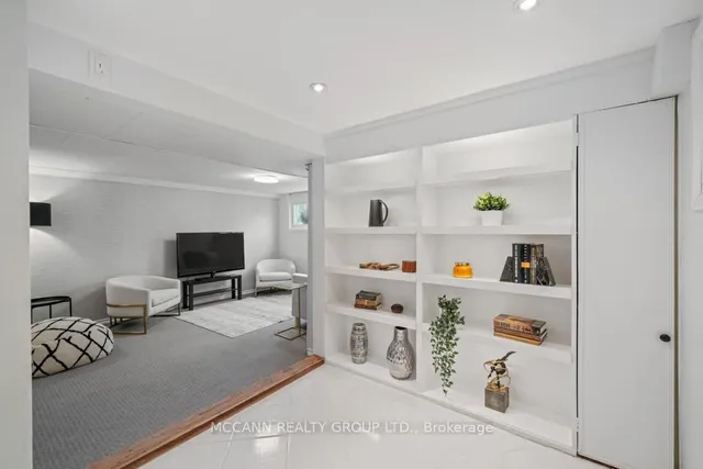 Additional image 38 of 168 Roslin Ave