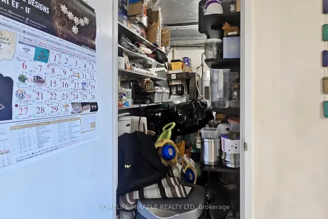 Additional image 18 of 160 Alton Towers Circ Unit 209