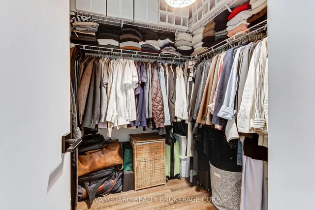 Additional image 35 of 560 King St Unit 516