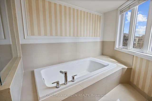 Additional image 25 of 9 Oakburn Cres Unit TH39