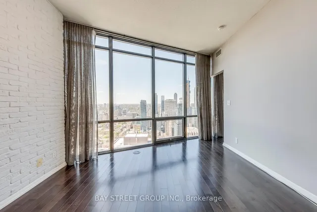 Additional image 13 of 832 Bay St Unit 4804