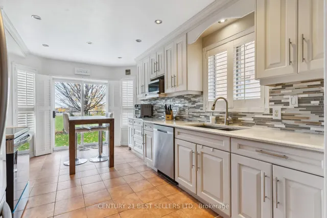 Additional image 8 of 5874 Sidmouth St