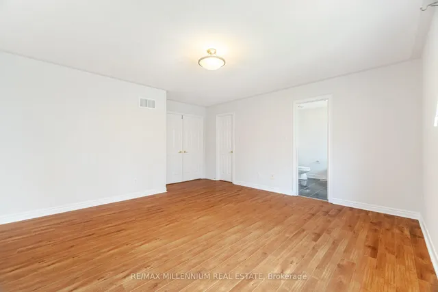 Additional image 20 of 961 Knotty Pine Grve