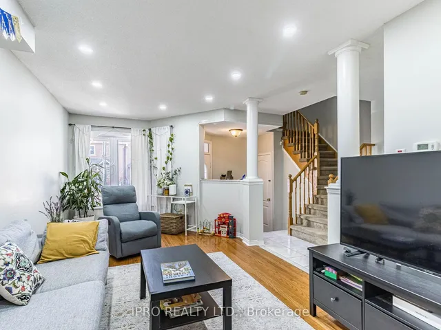 Additional image 21 of 833 Scollard Crt Unit 107