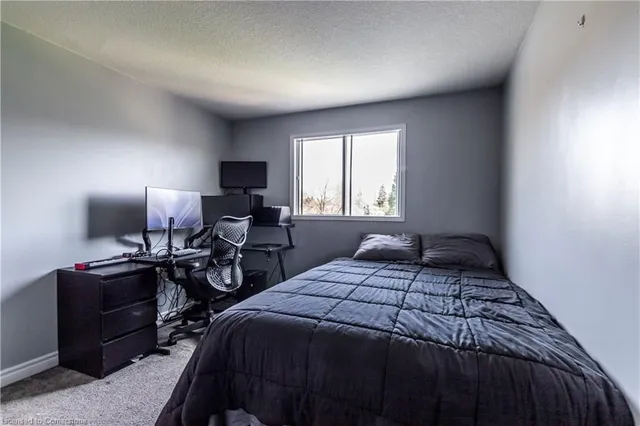 Additional image 31 of 112 Wexford Cres