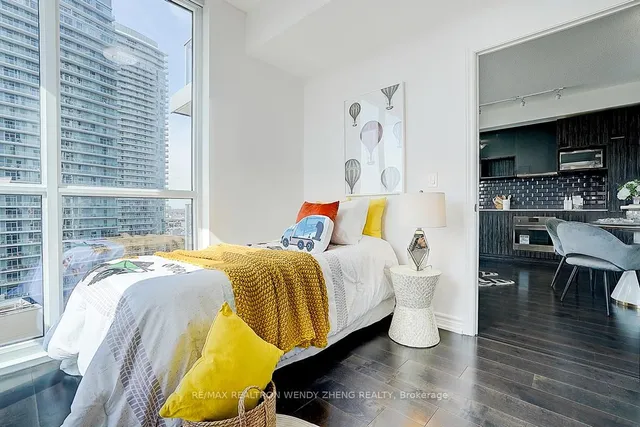 Additional image 30 of 52 Forest Manor Rd Unit 1102