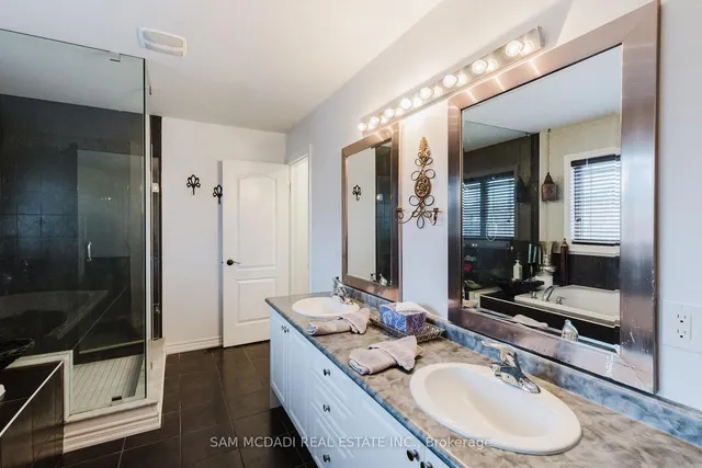 Additional image 24 of 700 Serafini Cres