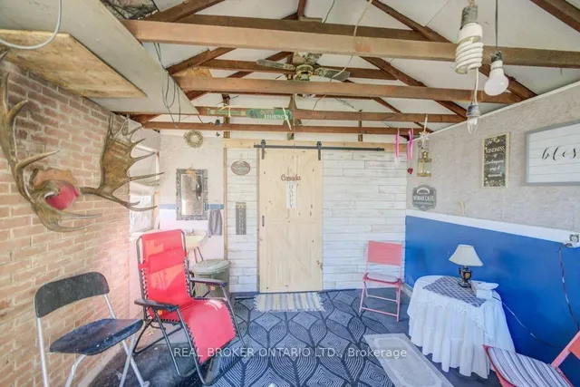 Additional image 27 of 458 Upper Wentworth St