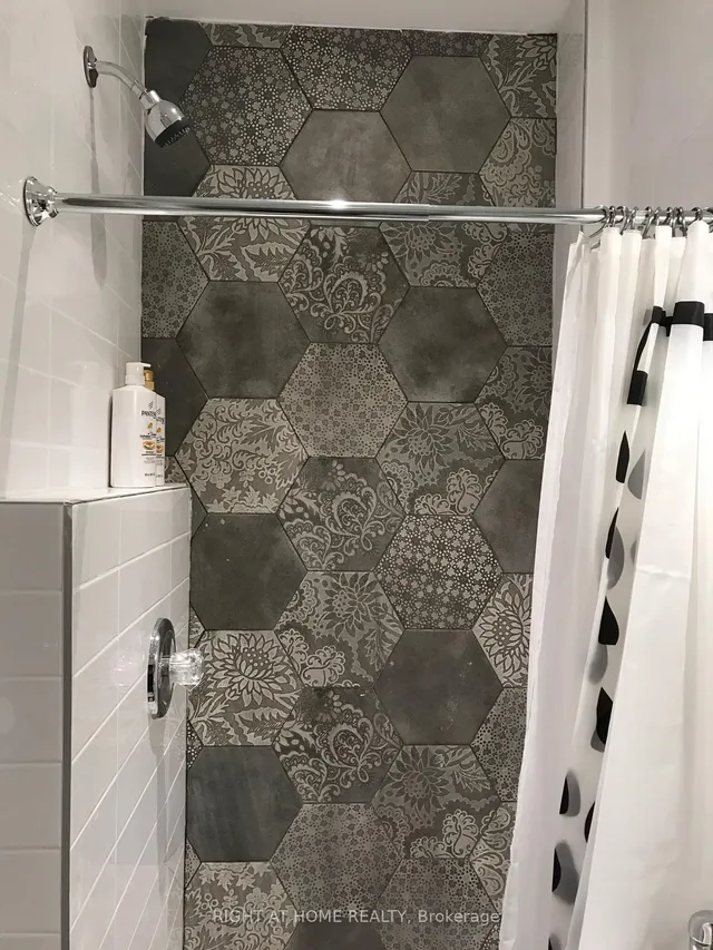 Additional image 5 of 1301 Davenport Rd