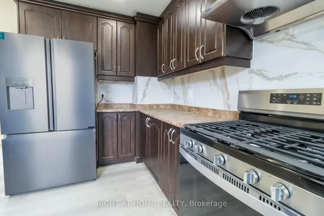 Additional image 11 of 36 Flamingo Cres