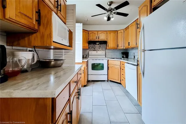 Additional image 15 of 698 Upper Sherman Ave