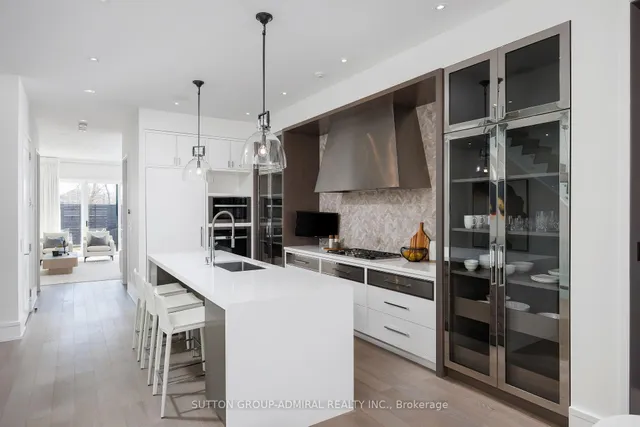 Additional image 9 of 11 Thurloe Ave