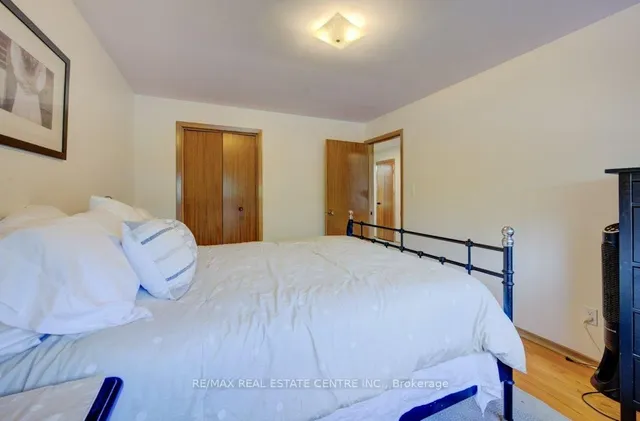 Additional image 24 of 248 Fergus Ave