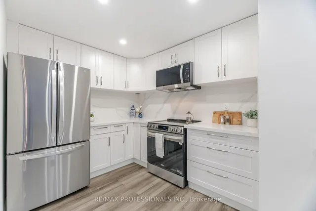 Additional image 7 of 299 Mill Rd Unit 1101