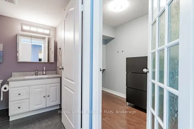 Additional image 34 of 5280 LAKESHORE Rd Unit 1107