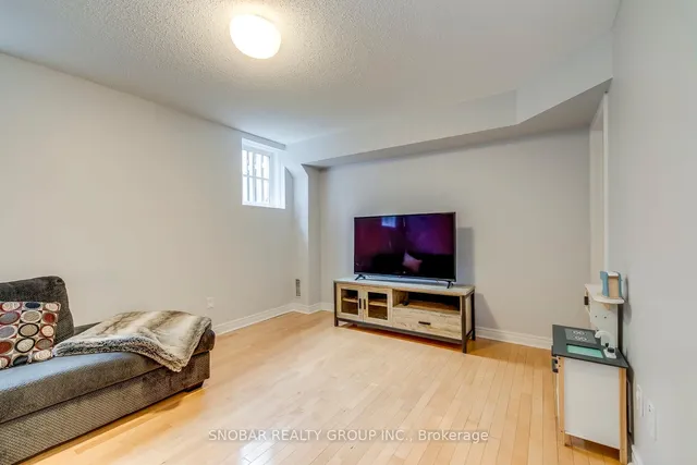 Additional image 39 of 17 James Stock Path