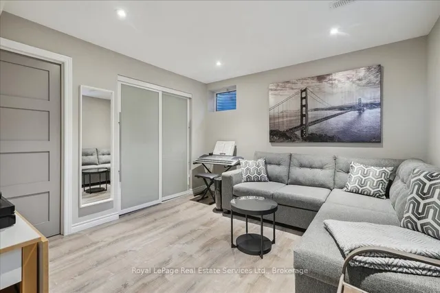 Additional image 33 of 1588 Kerns Rd Unit 6