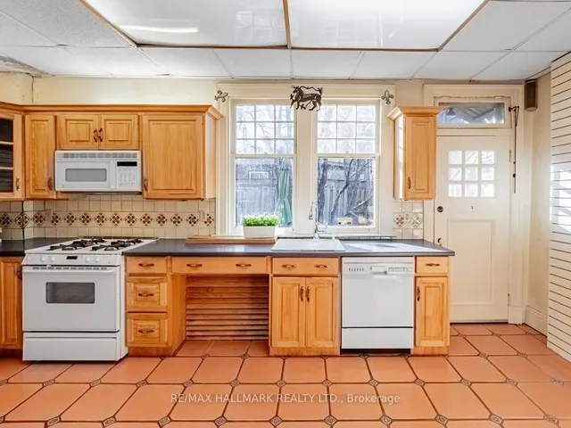 Additional image 15 of 2 Mount Royal Ave