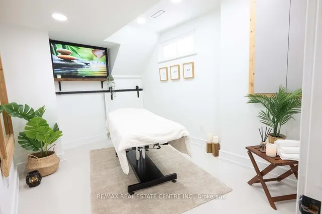 Additional image 38 of 656 Meadow Lane