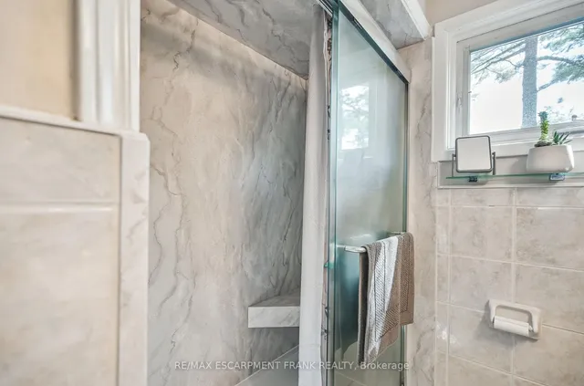 Additional image 26 of 129 ONEIDA Blvd