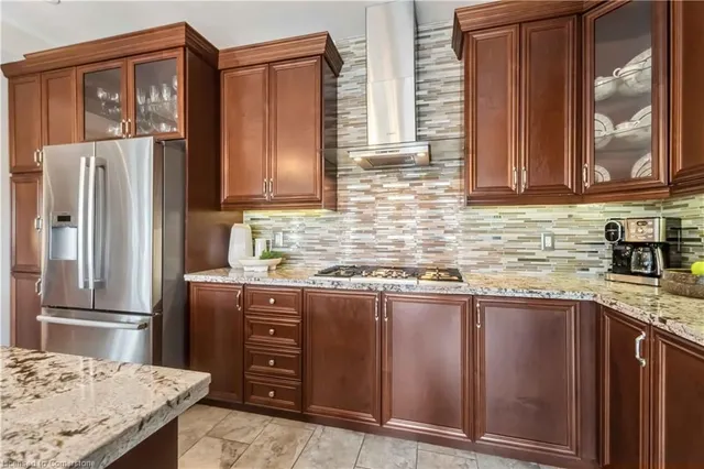 Additional image 32 of 100 Kingsview Dr