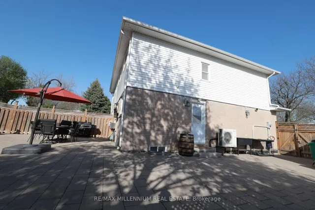 Additional image 38 of 10 Manderley Pl