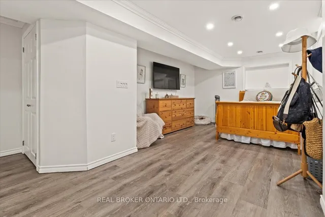 Additional image 31 of 2257 Silverbirch Crt