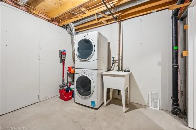 Additional image 14 of 519 Commonwealth Cres