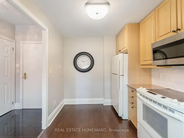 Additional image 10 of 3085 Bloor St Unit 312