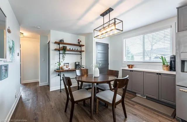 Additional image 13 of 14 Yorkdale Cres