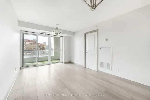 Additional image 10 of 275 Yorkland Rd Unit 711