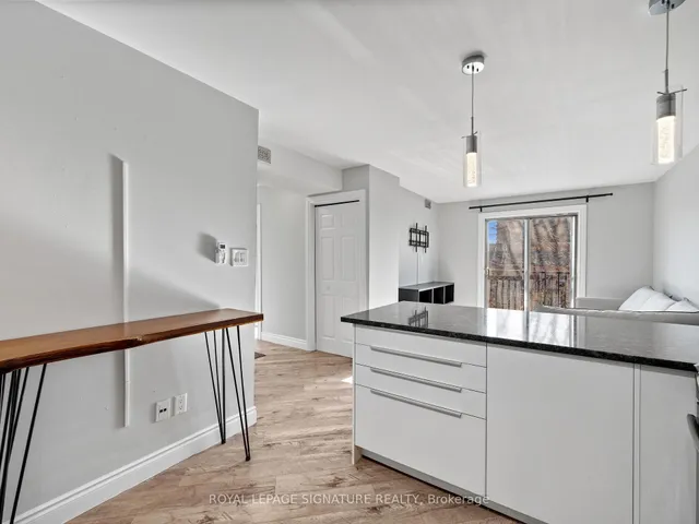 Additional image 20 of 28 Victoria Ave Unit 312