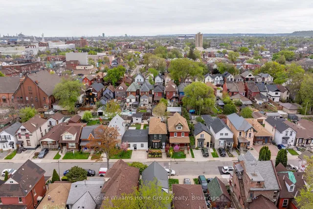 Additional image 42 of 82 Oak Ave