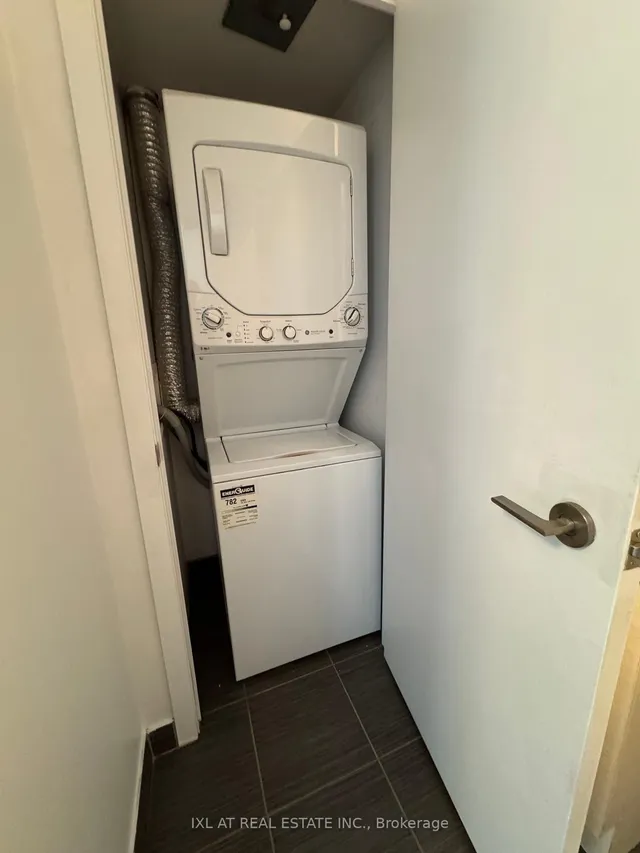 Additional image 4 of 36 Lisgar St Unit LPH05W