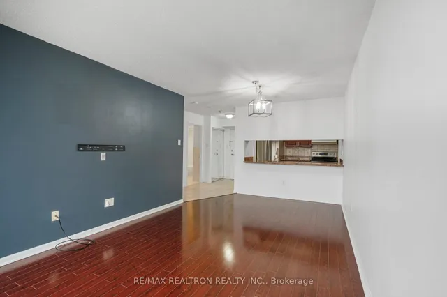 Additional image 9 of 12 Laurelcrest St Unit 509