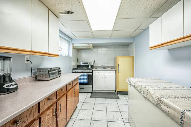 Additional image 33 of 10 Grenadine Crt